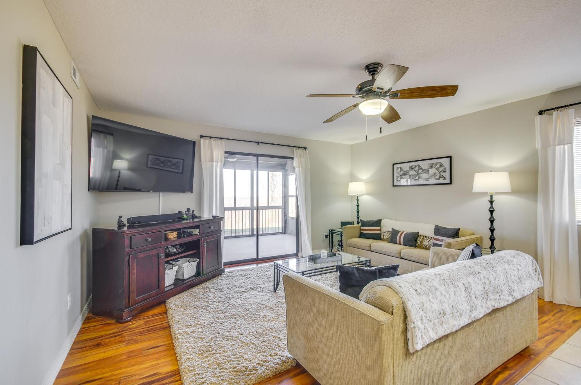 Ozarks Vacation Rental Condo With Lake View! Luaran gambar