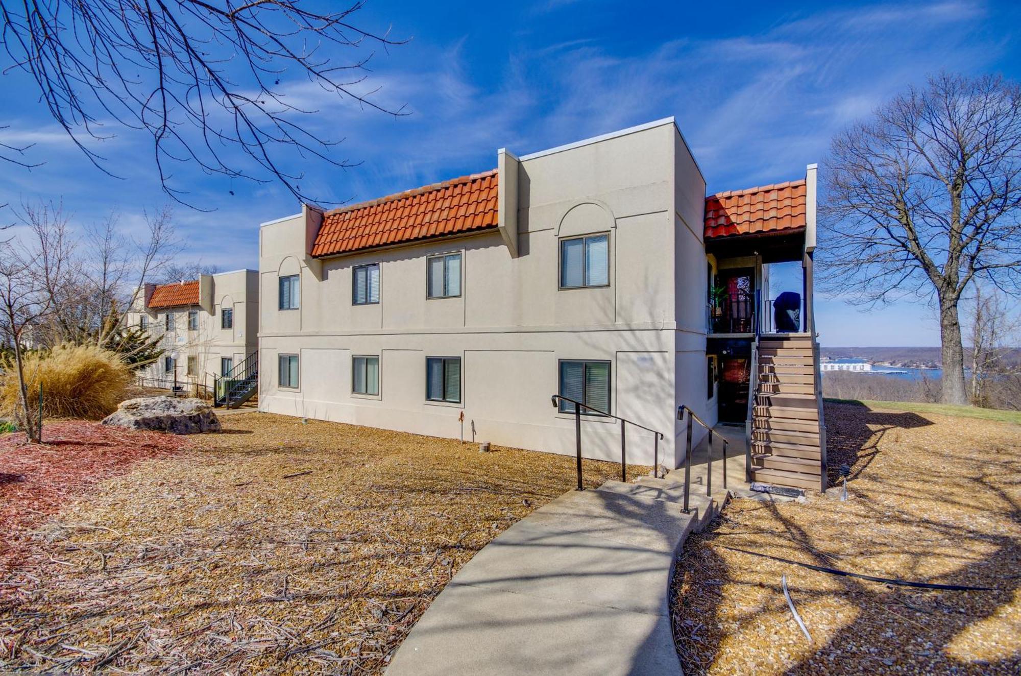 Ozarks Vacation Rental Condo With Lake View! Luaran gambar